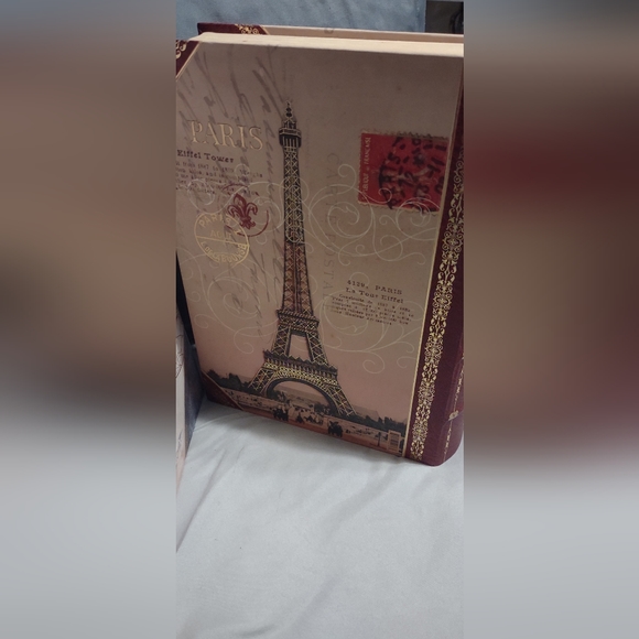 Covert book safe set of 2 faux books (hollow) by punch studio french collection - Picture 5 of 16